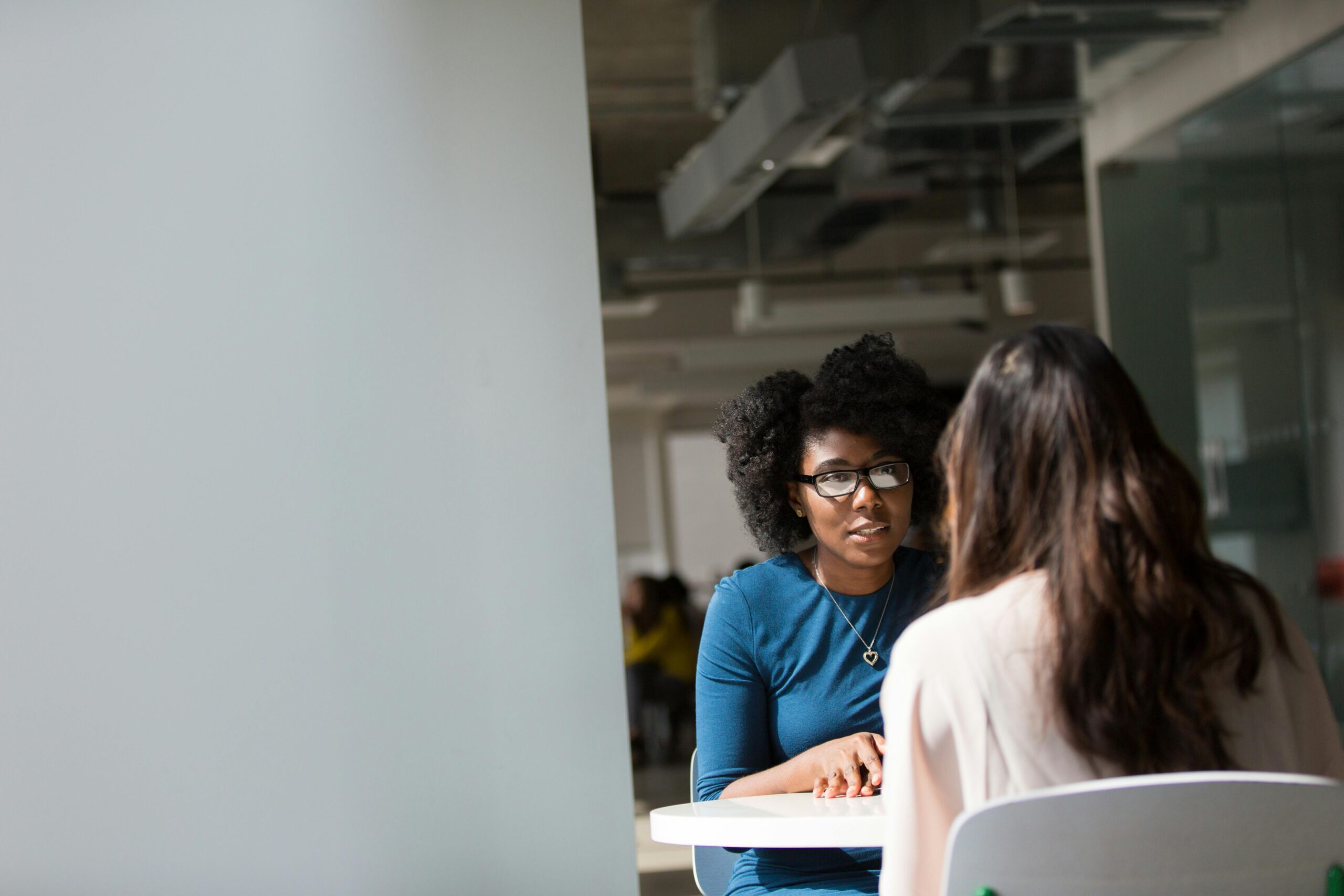 Como se preparar para uma entrevista de emprego e causar boa impressão